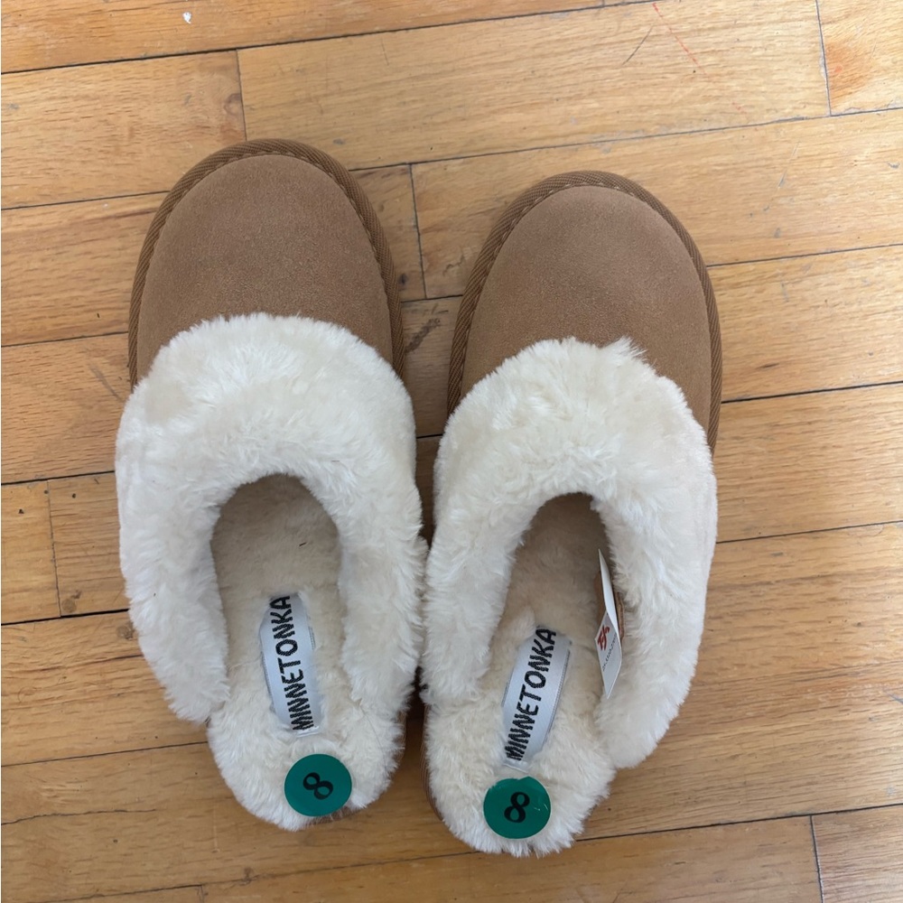 Minnetonka Kids' Brown and Cream Slippers